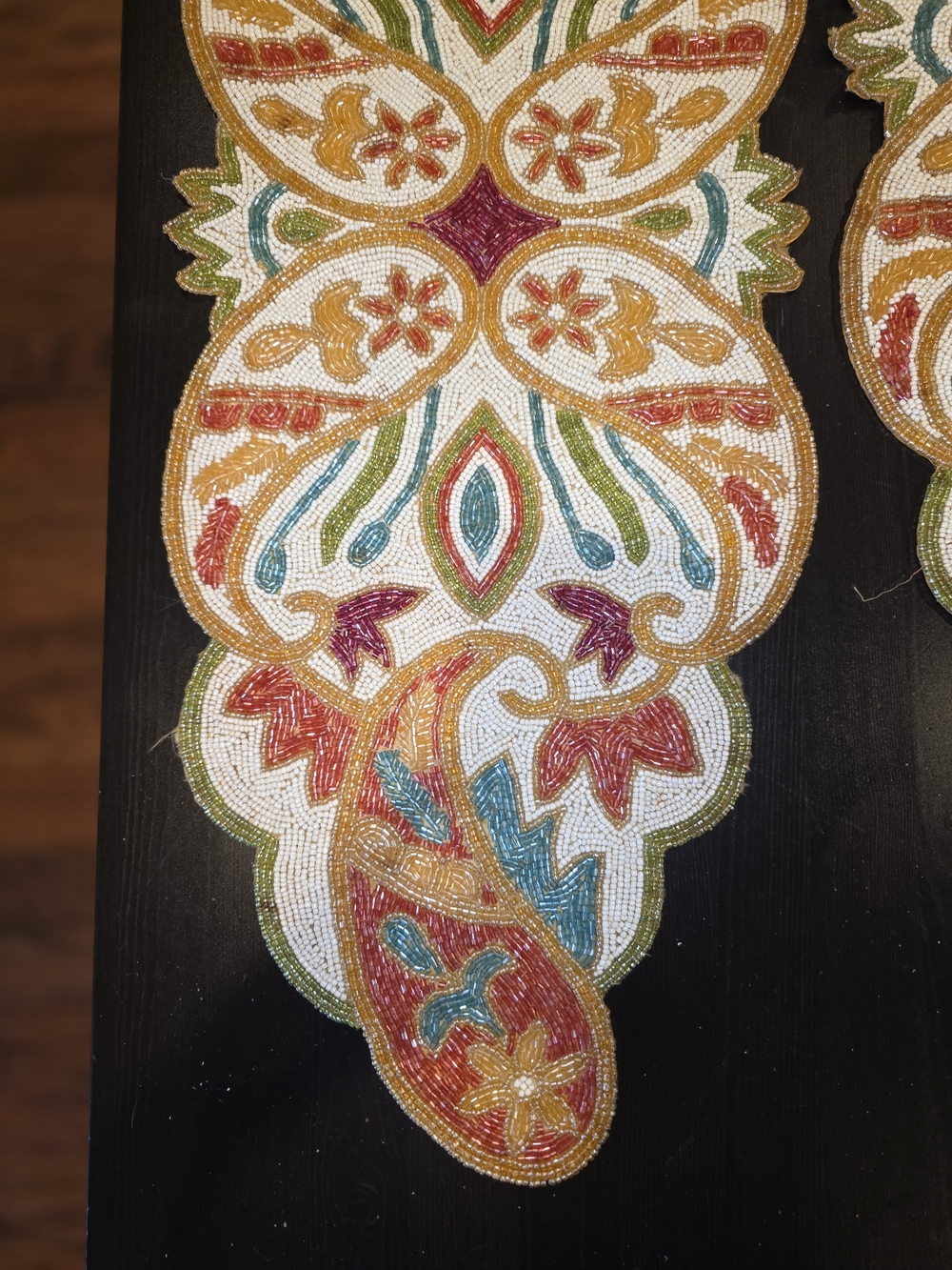 Handmade Beaded Paisley Table Runners - Multicolor - Picture 2 of 3